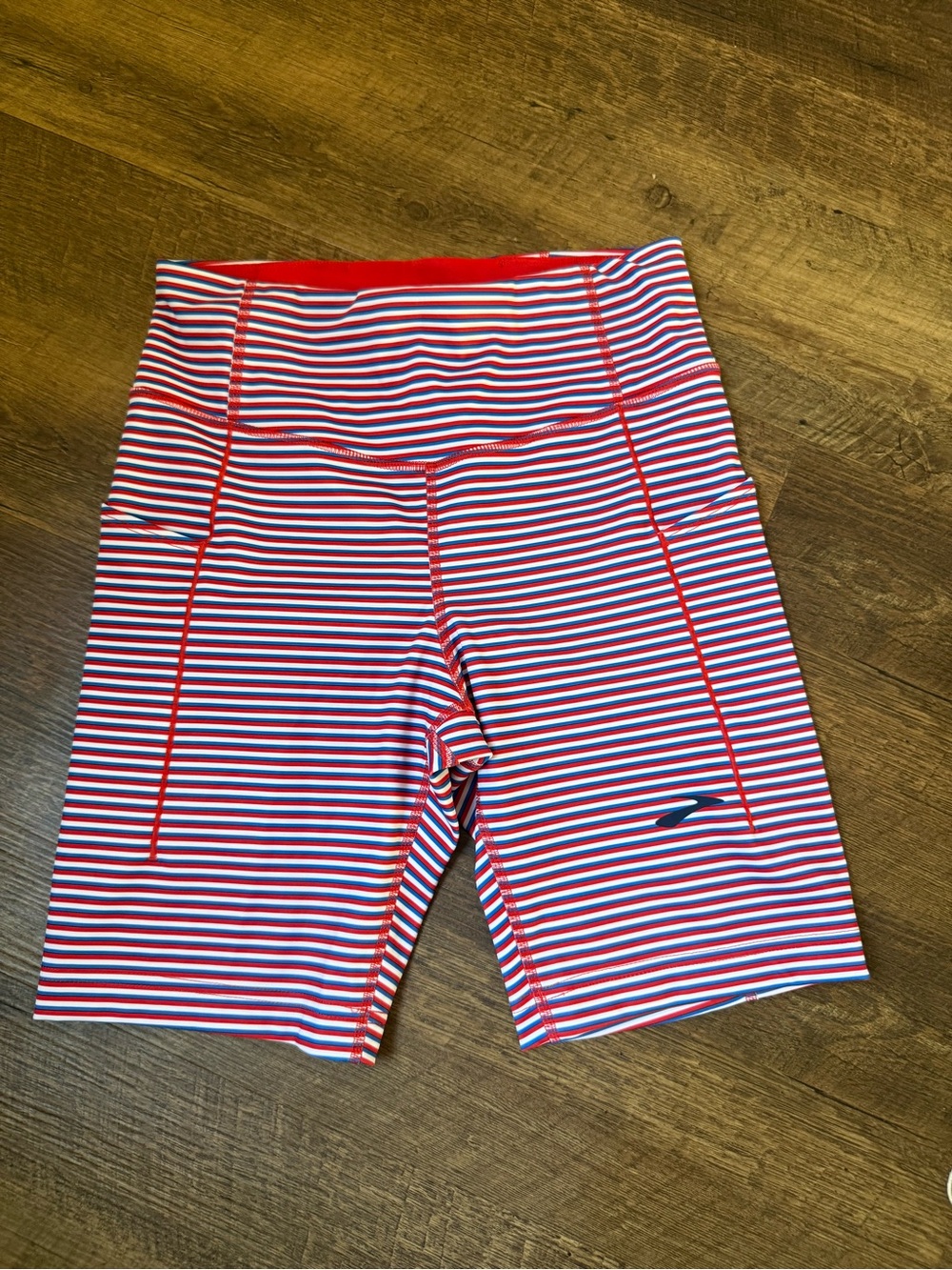 Brooks Women Method 8" Shorts Tights Stripe Red White Blue Run USA‎ Sz Medium